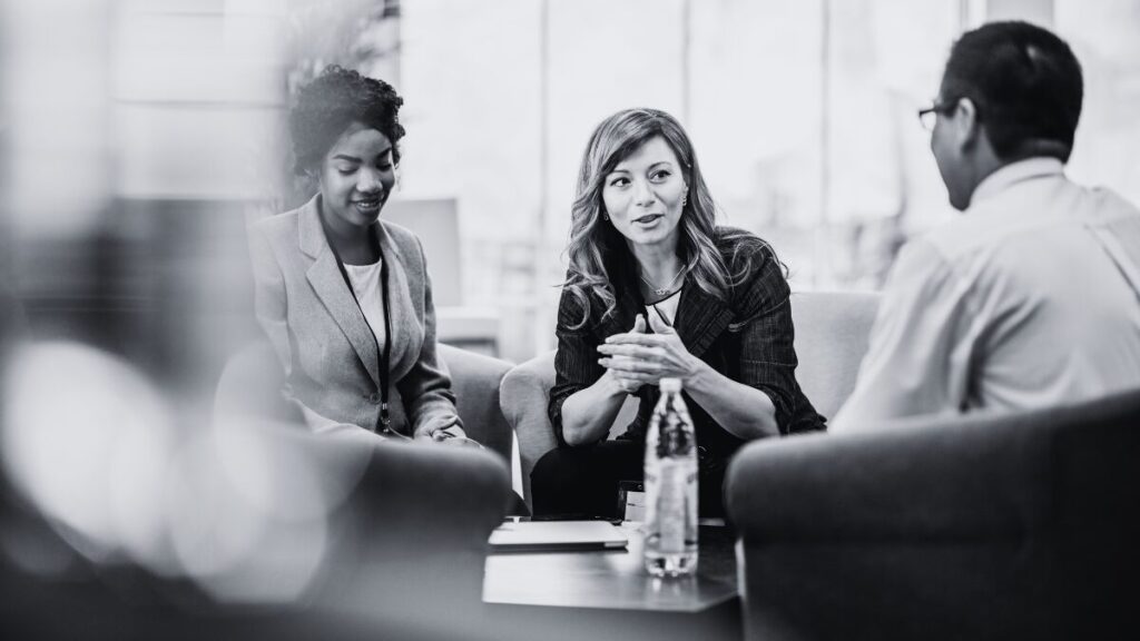 People in a meeting Momenta